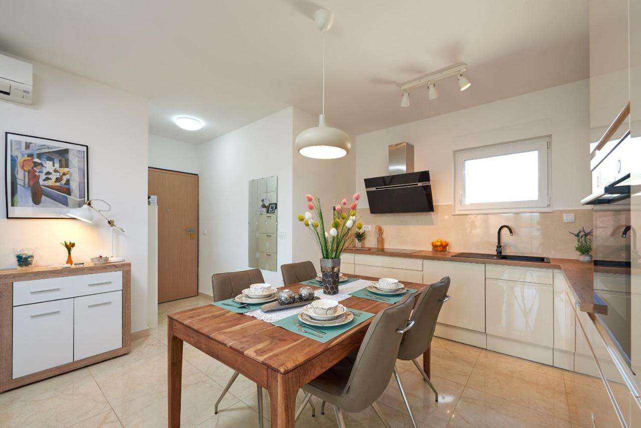 Golubica Apartment Trogir Bagian luar foto