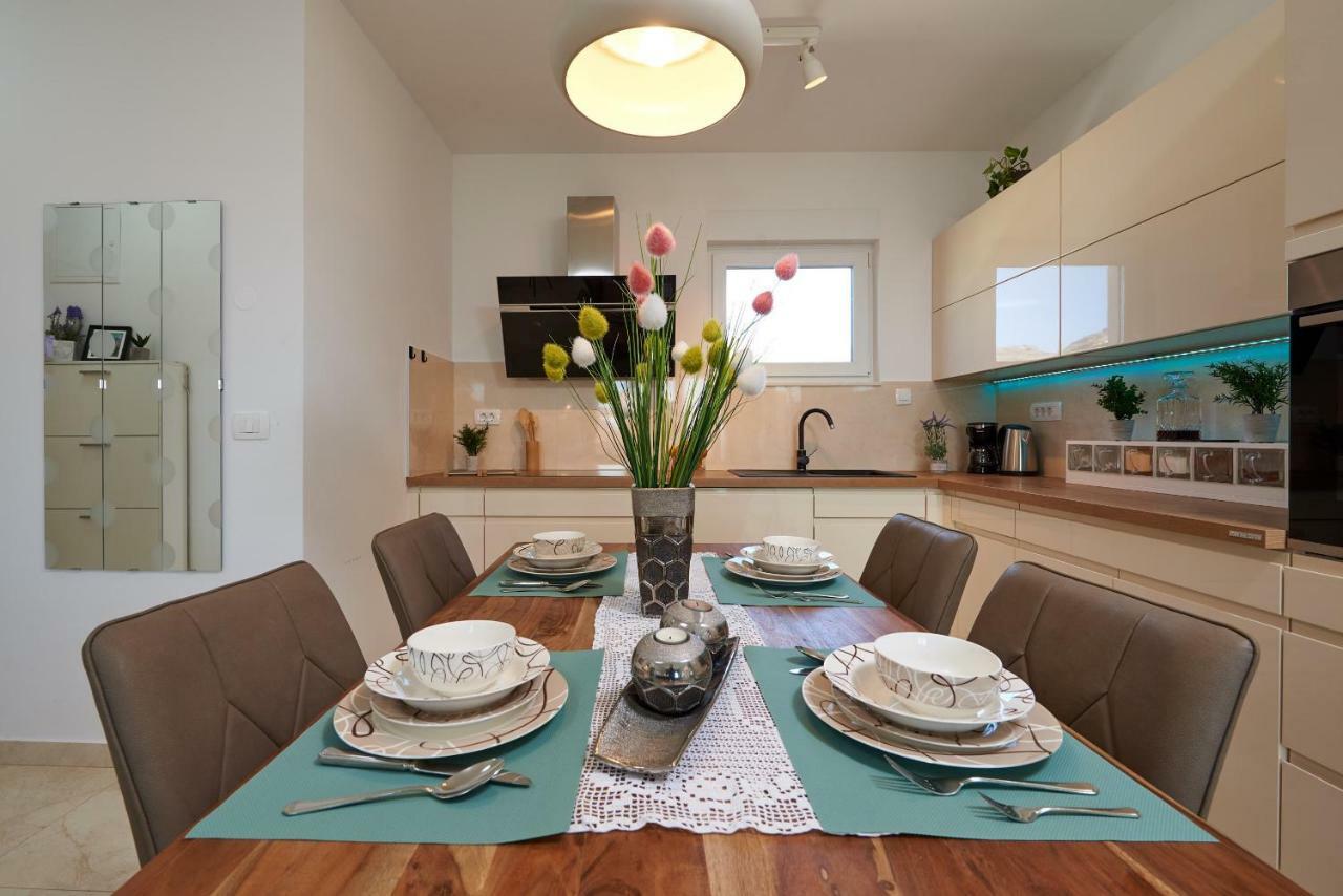 Golubica Apartment Trogir Bagian luar foto