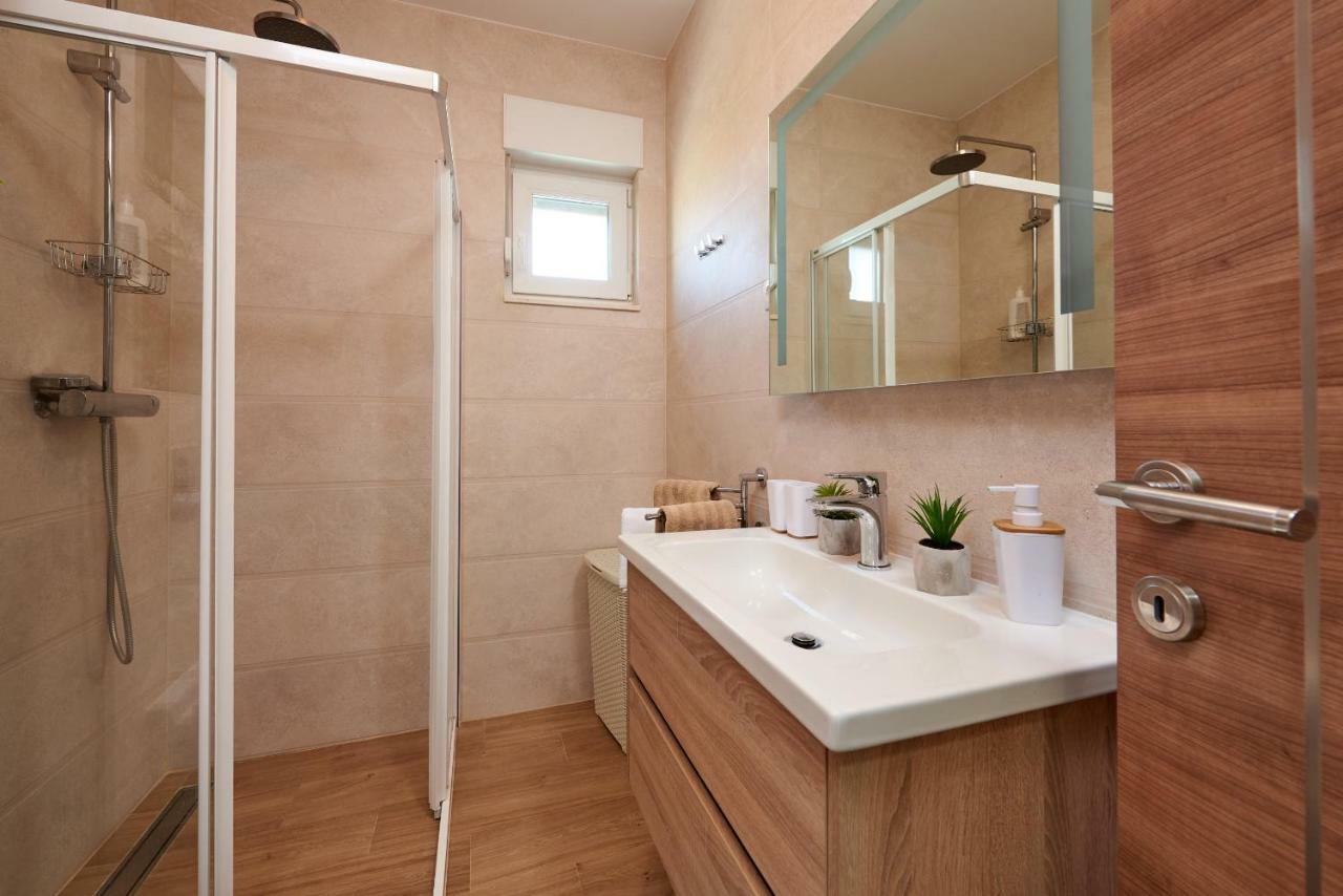 Golubica Apartment Trogir Bagian luar foto