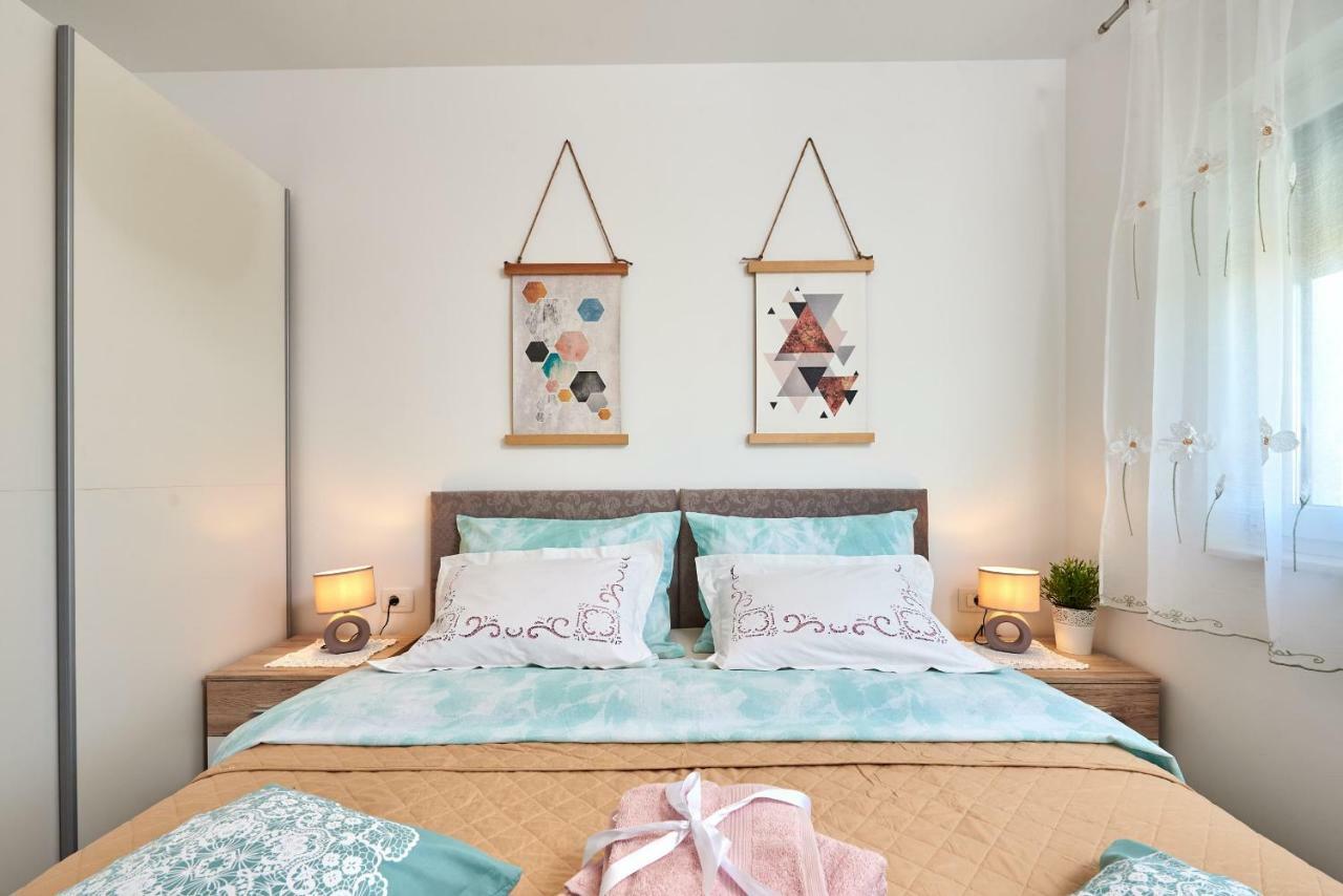 Golubica Apartment Trogir Bagian luar foto